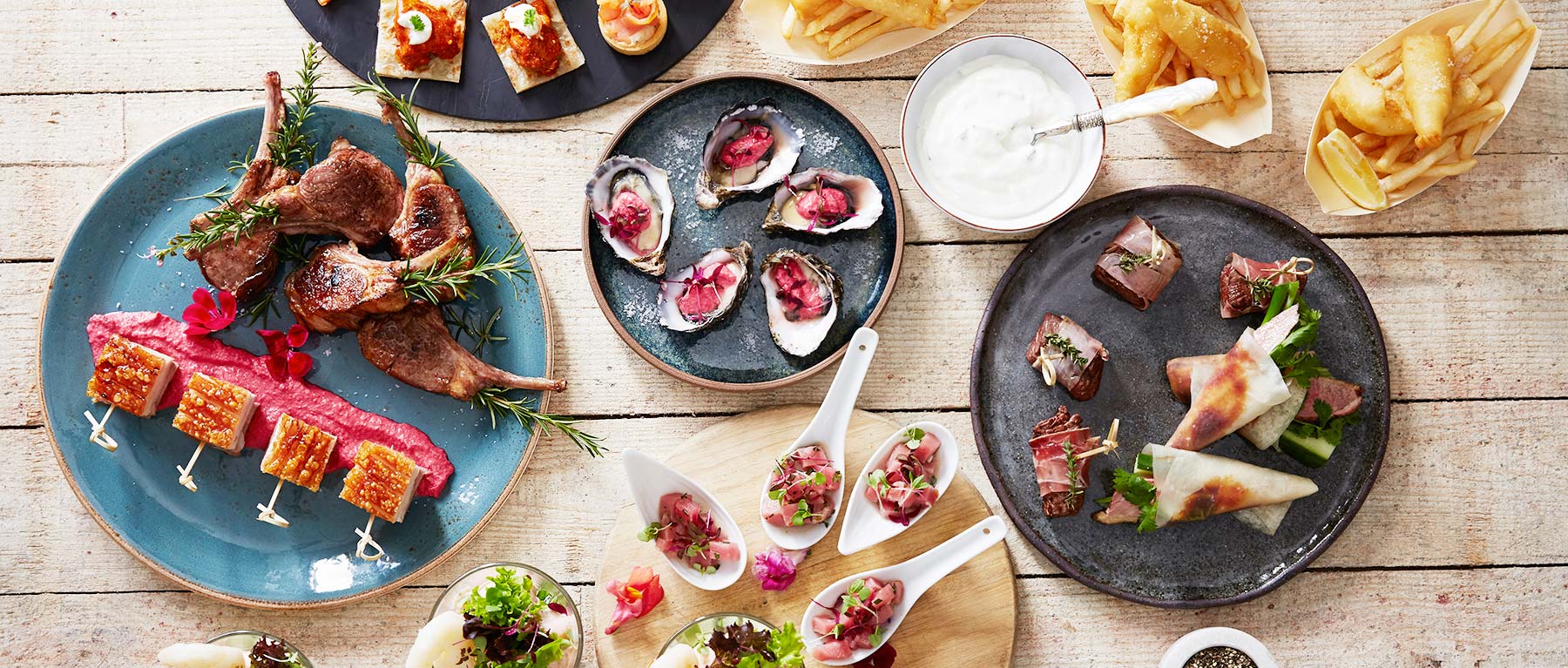 https://events.fabulouscatering.com.au/wp-content/uploads/2016/06/wedding-cocktail-1.jpg