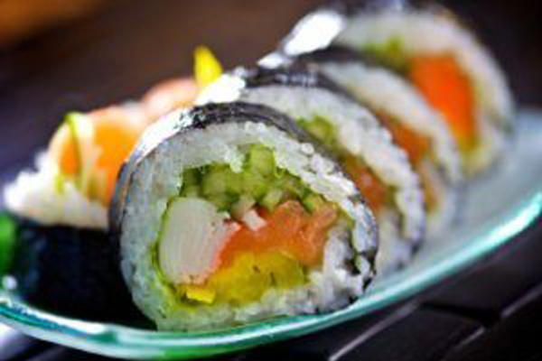 sushi roll finger food